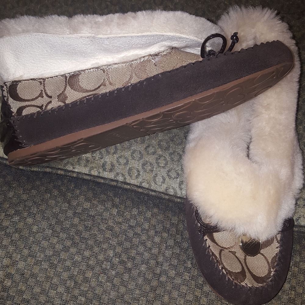 Woman Coach Slippers